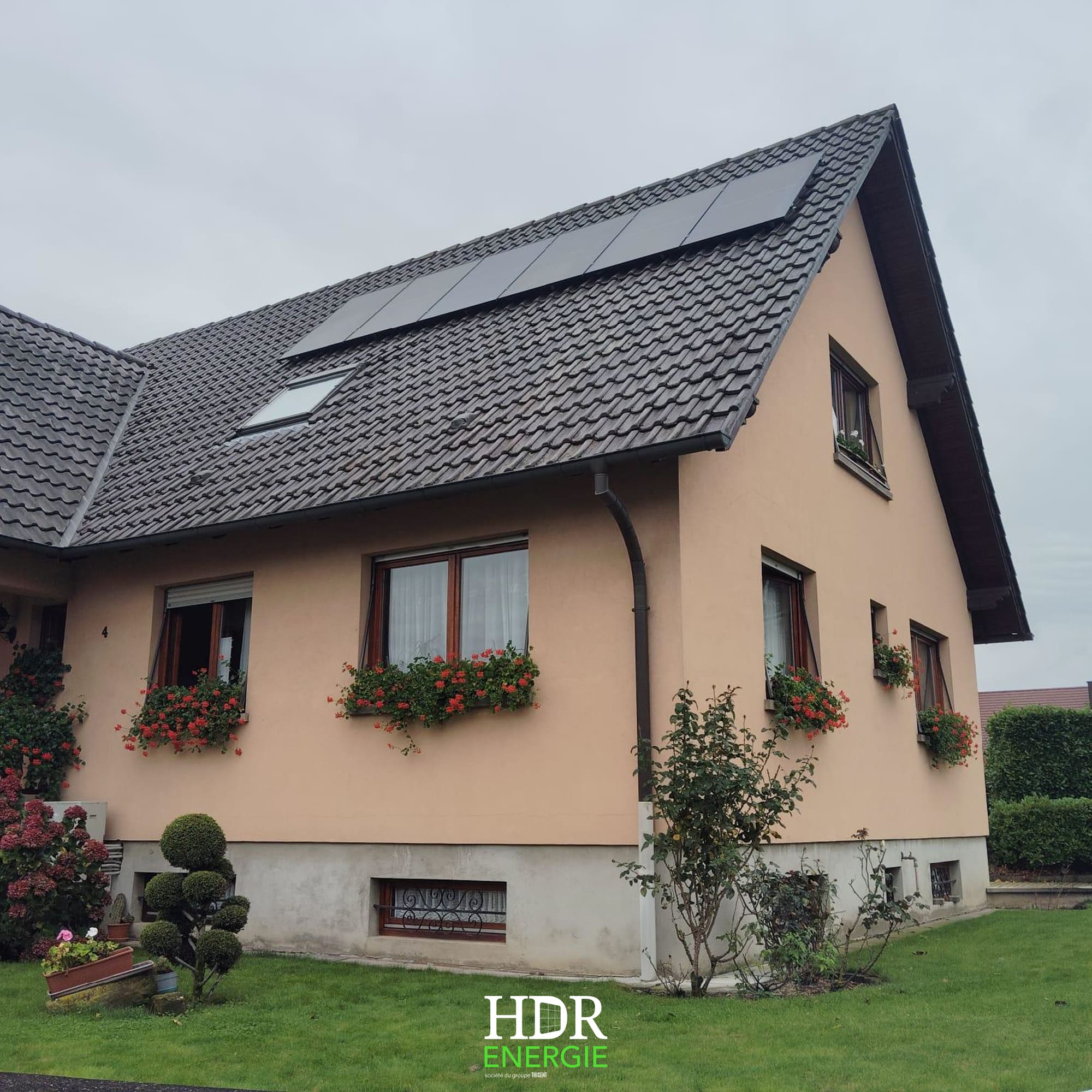 HDR ENERGIE- Nos réalisations - Installation photovoltaïque – sur toiture – 6 kWc + batterie de stockage Enphase – IQ Battery 5P