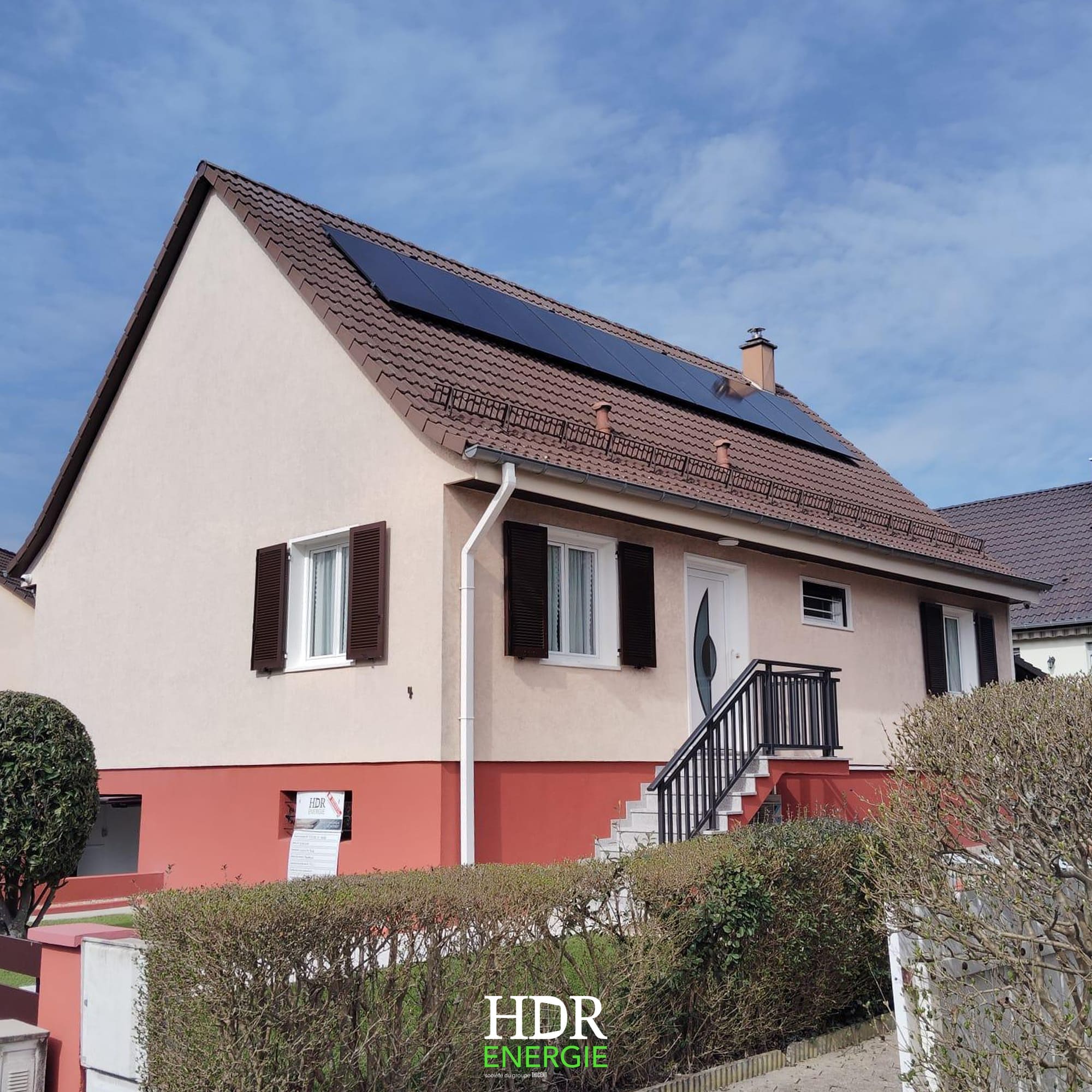 Installation photovoltaïque – sur toiture de maison – 9 kWc + batterie de stockage Huawei – LUNA2000-7-S1
